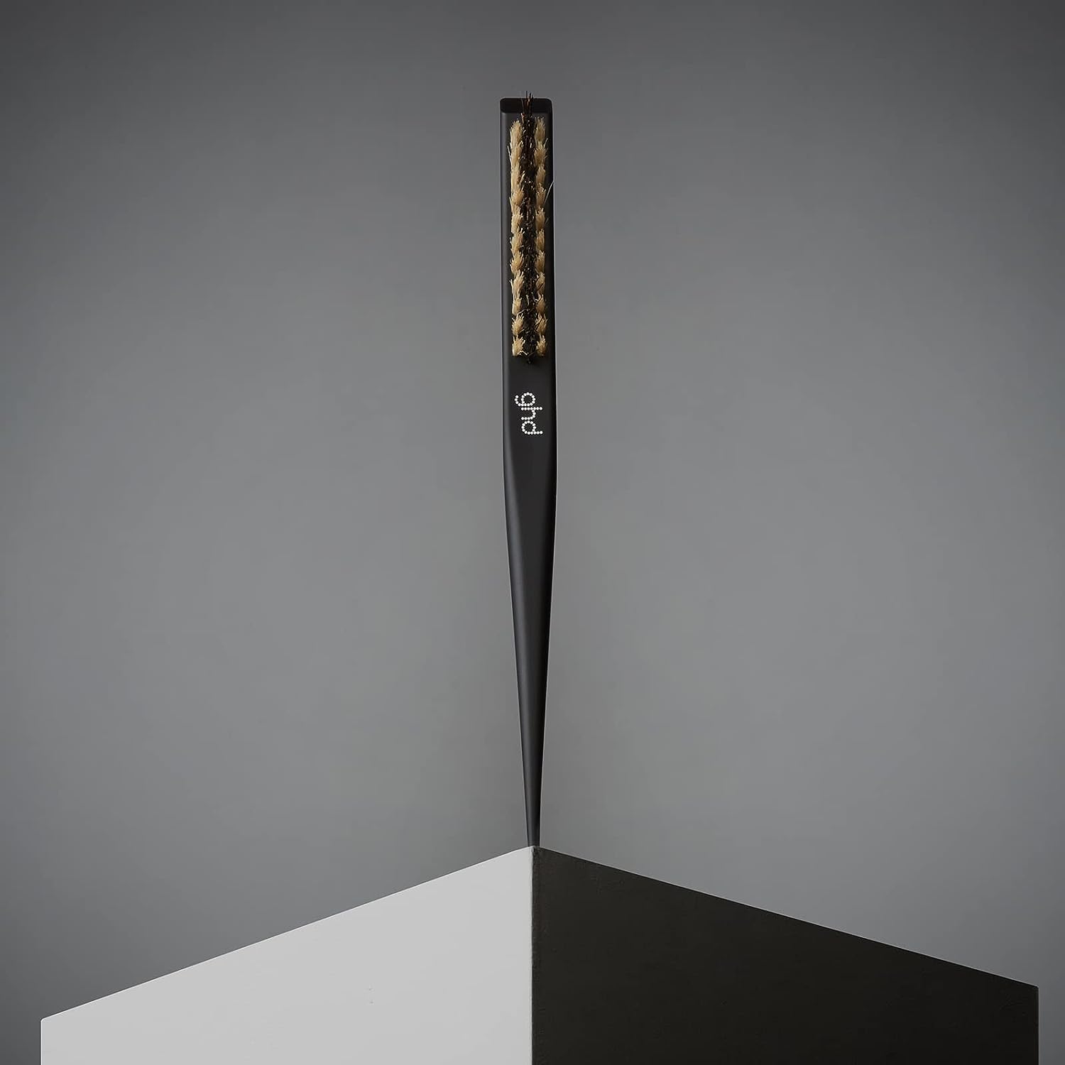 ghd Professional Narrow Dressing Brush