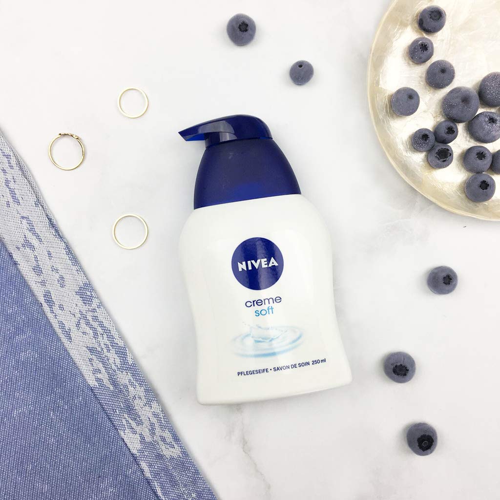 Nivea Cream Soft Liquid Handwash with Almond Oil