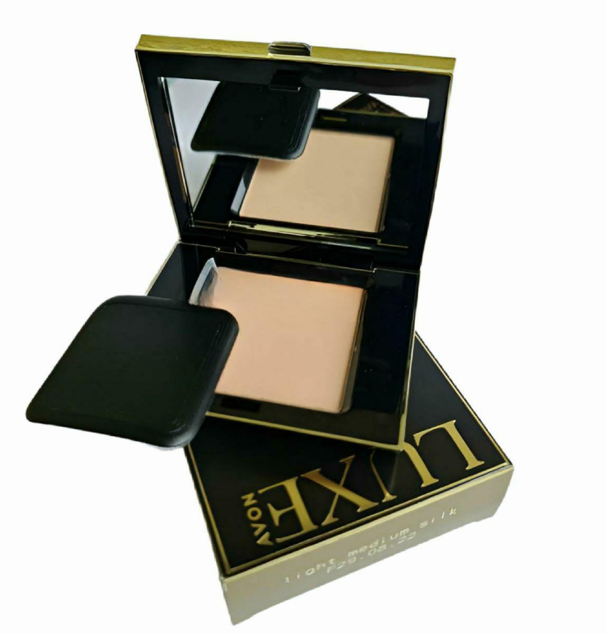 Avon Luxe Silken Pressed Powder - Light Medium Silk