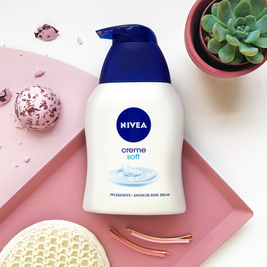 Nivea Cream Soft Liquid Handwash with Almond Oil