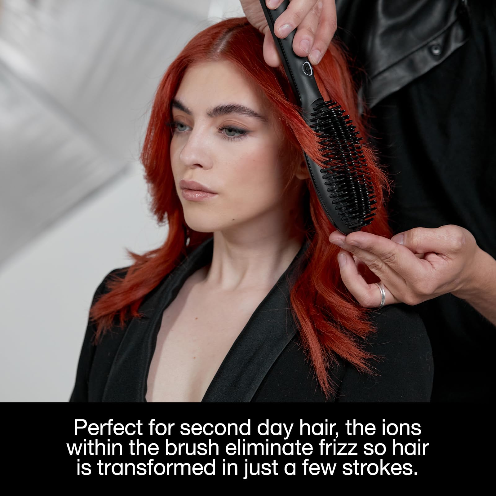 ghd Glide Hot Brush - Ceramic Technology for Smooth Styling