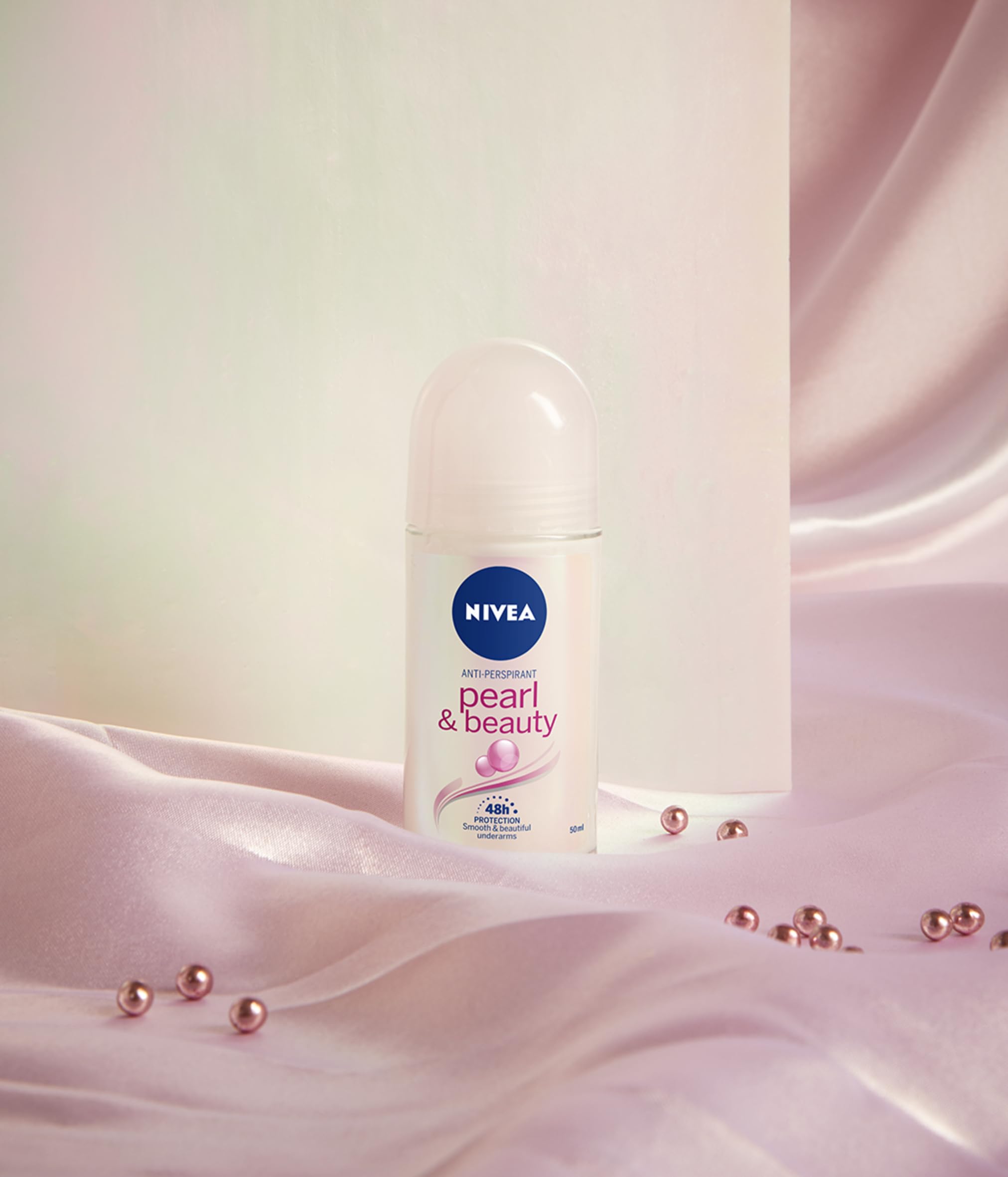 NIVEA Pearl & Beauty Anti-Perspirant Roll-On 50 ml