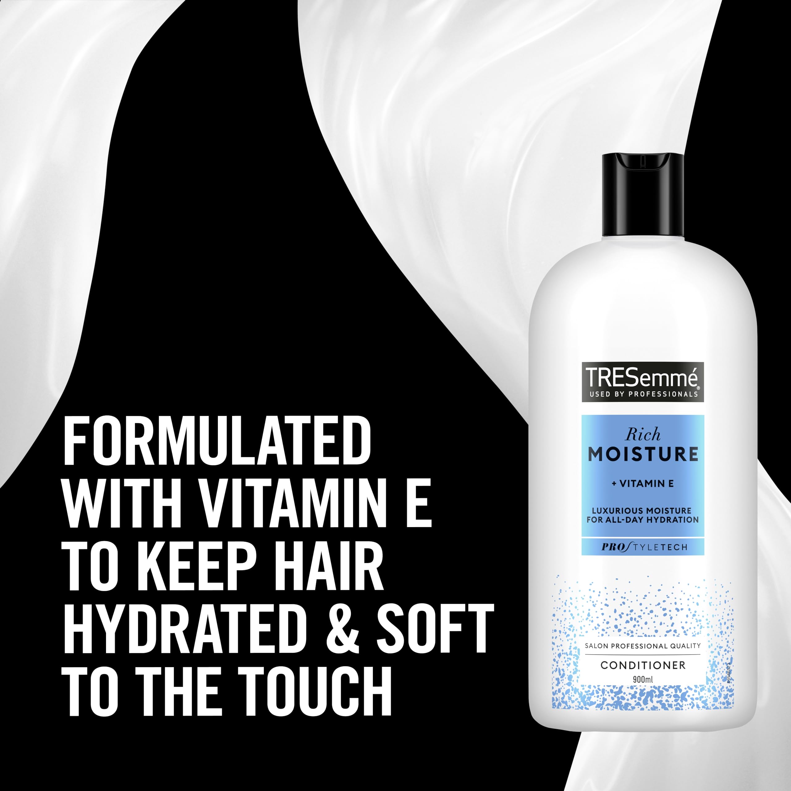 TRESemmé Moisture Rich Conditioner with vitamin E for dry, damaged hair 900 ml