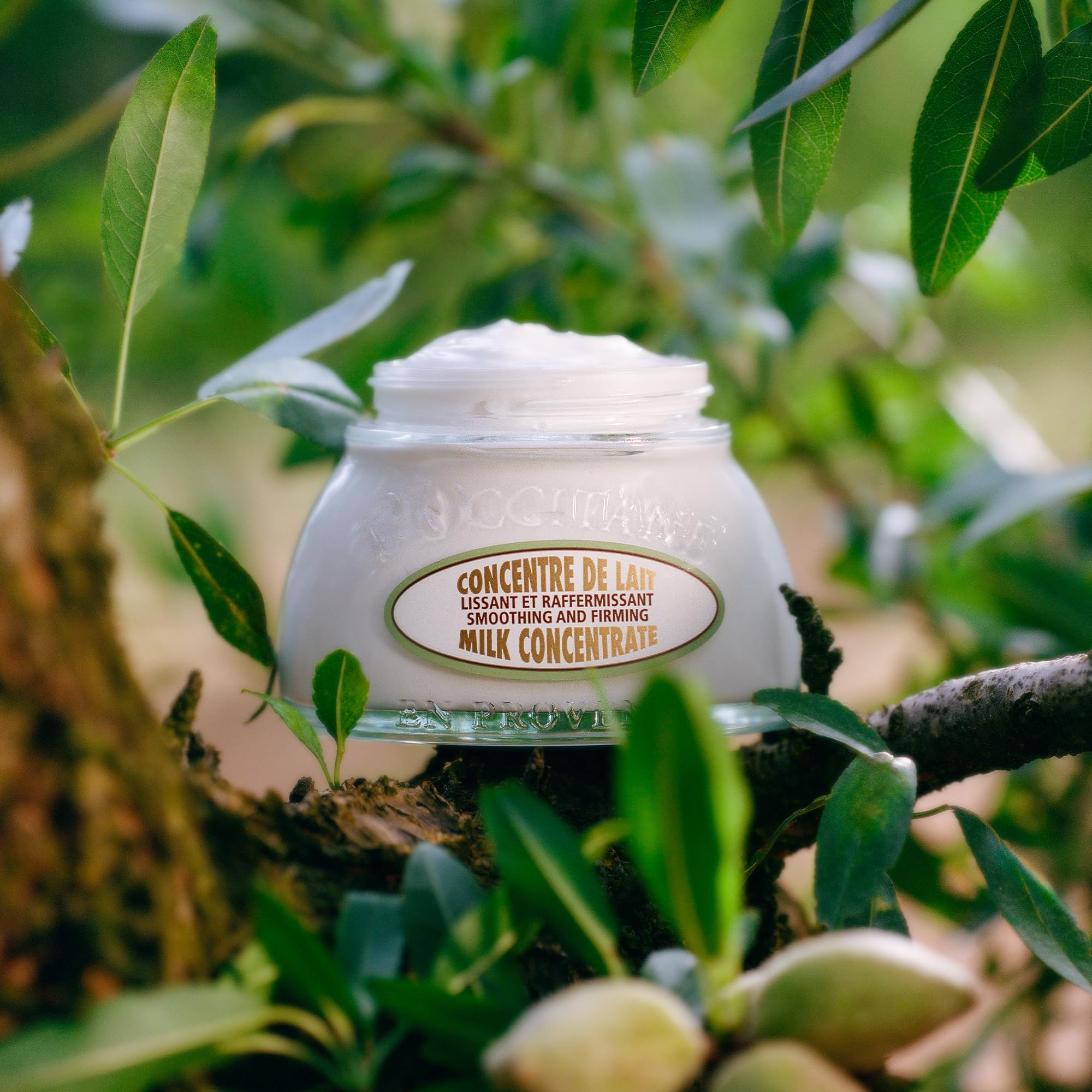 L'OCCITANE Almond Milk Concentrate 200ml