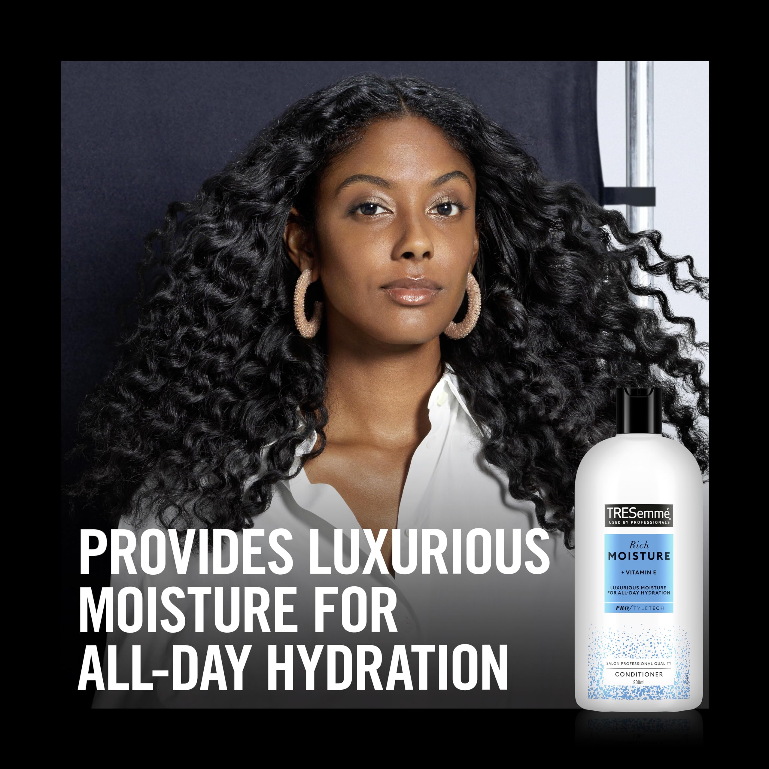 TRESemmé Moisture Rich Conditioner with vitamin E for dry, damaged hair 900 ml