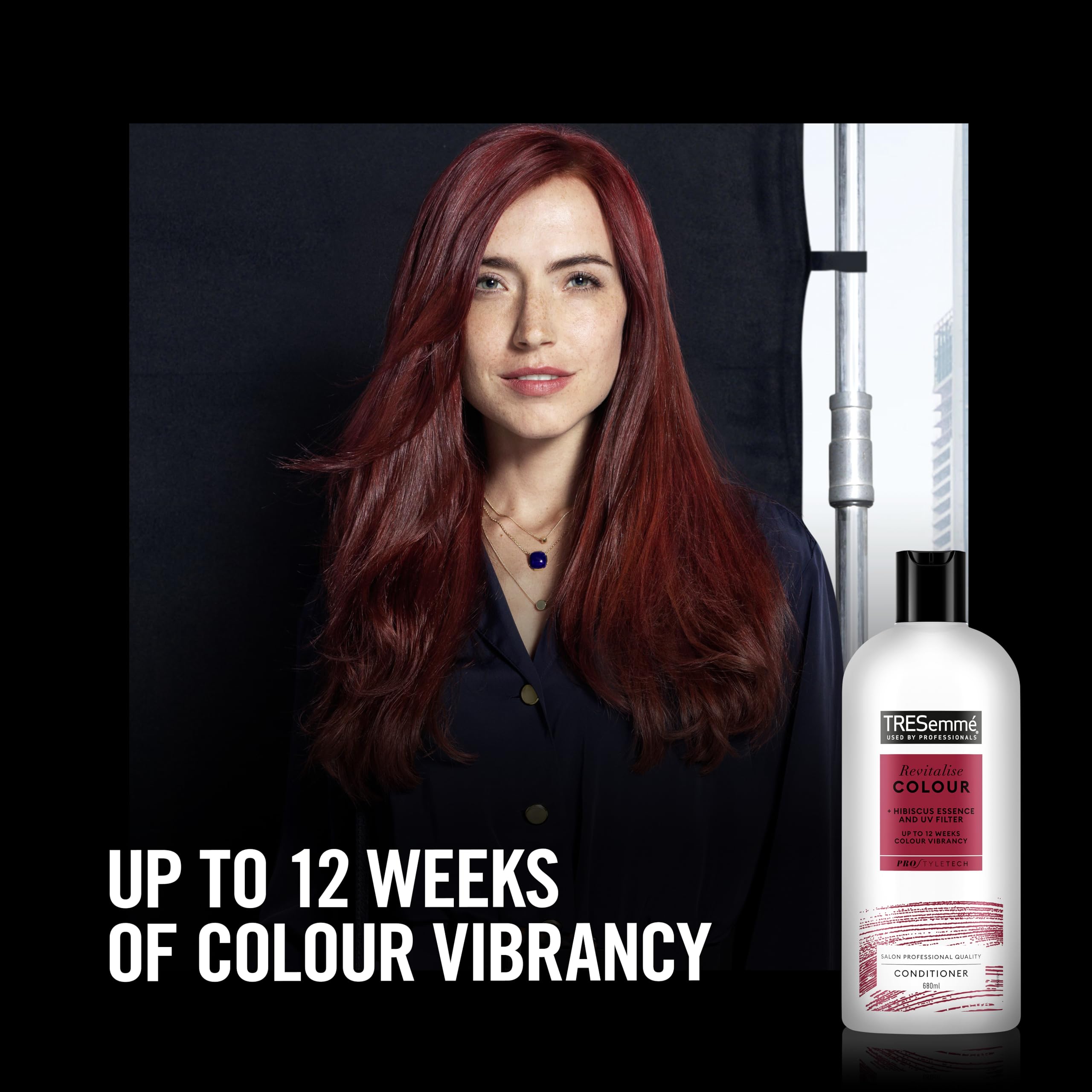 TRESemmé Revitalise Colour Conditioner up to 12 weeks of colour vibrancy* for coloured hair 6x 680 ml