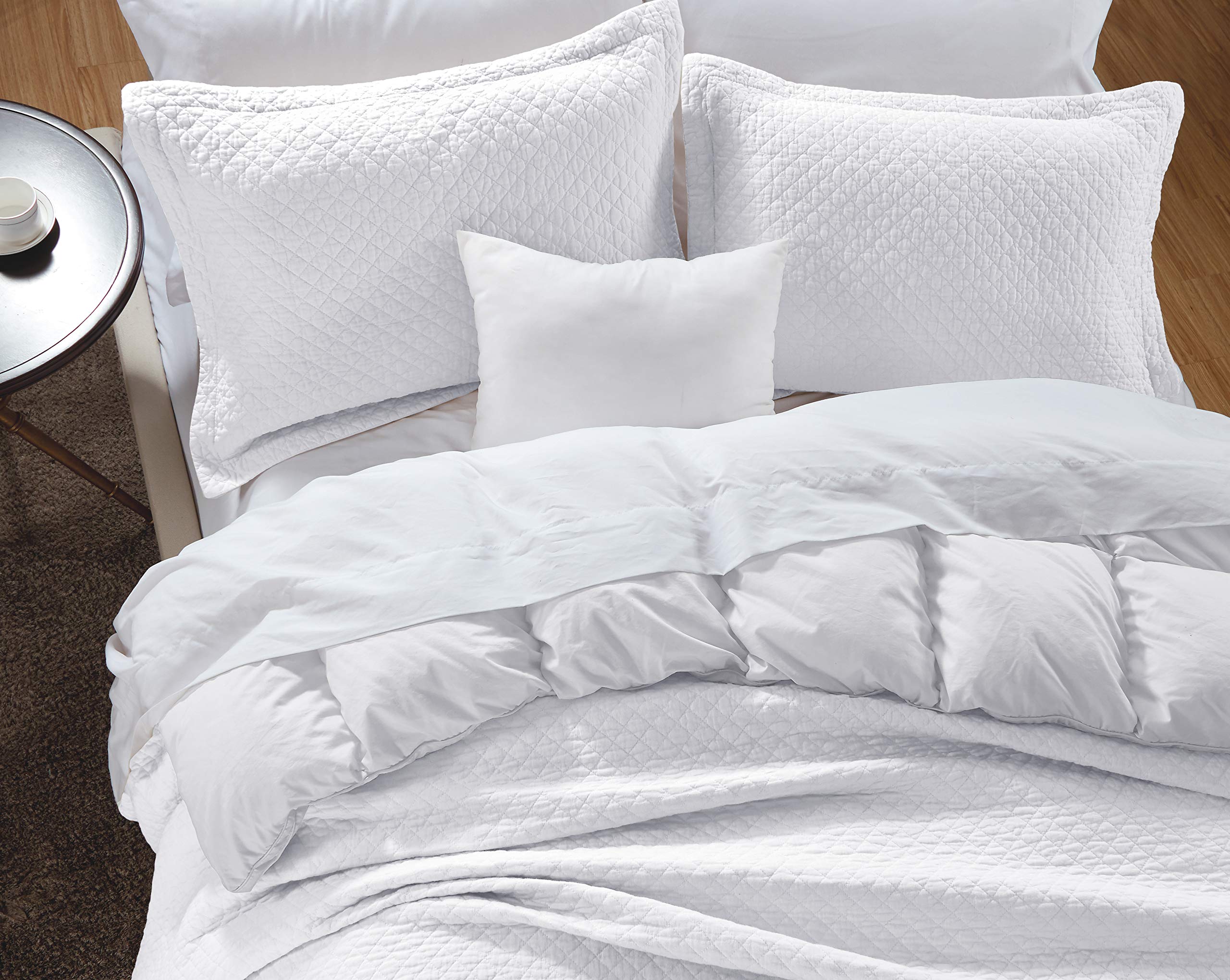 Avon Vintage Washed White Cotton Quilt Set - Queen Size