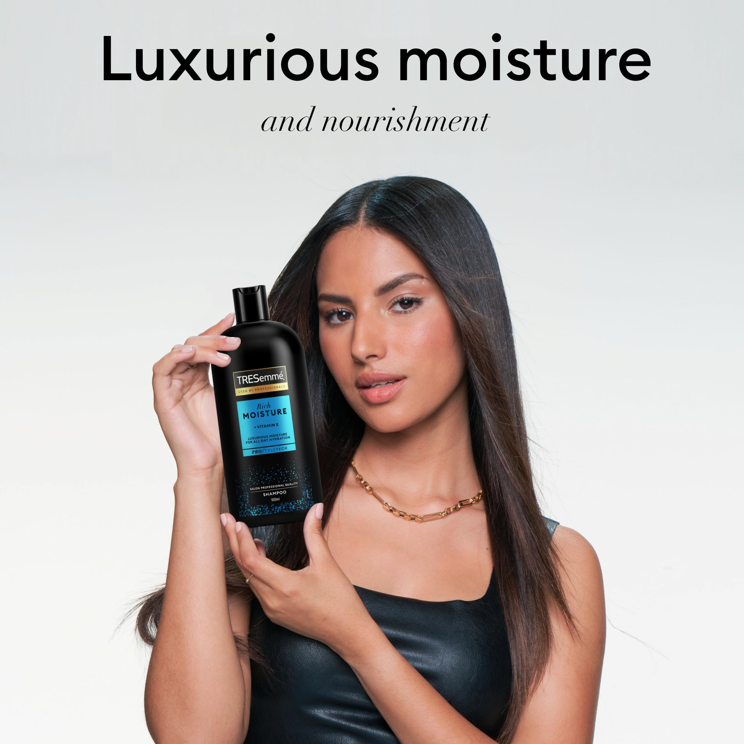 TRESemme Rich Moisture Shampoo for all-day hydration for dry, damaged hair 900 ml