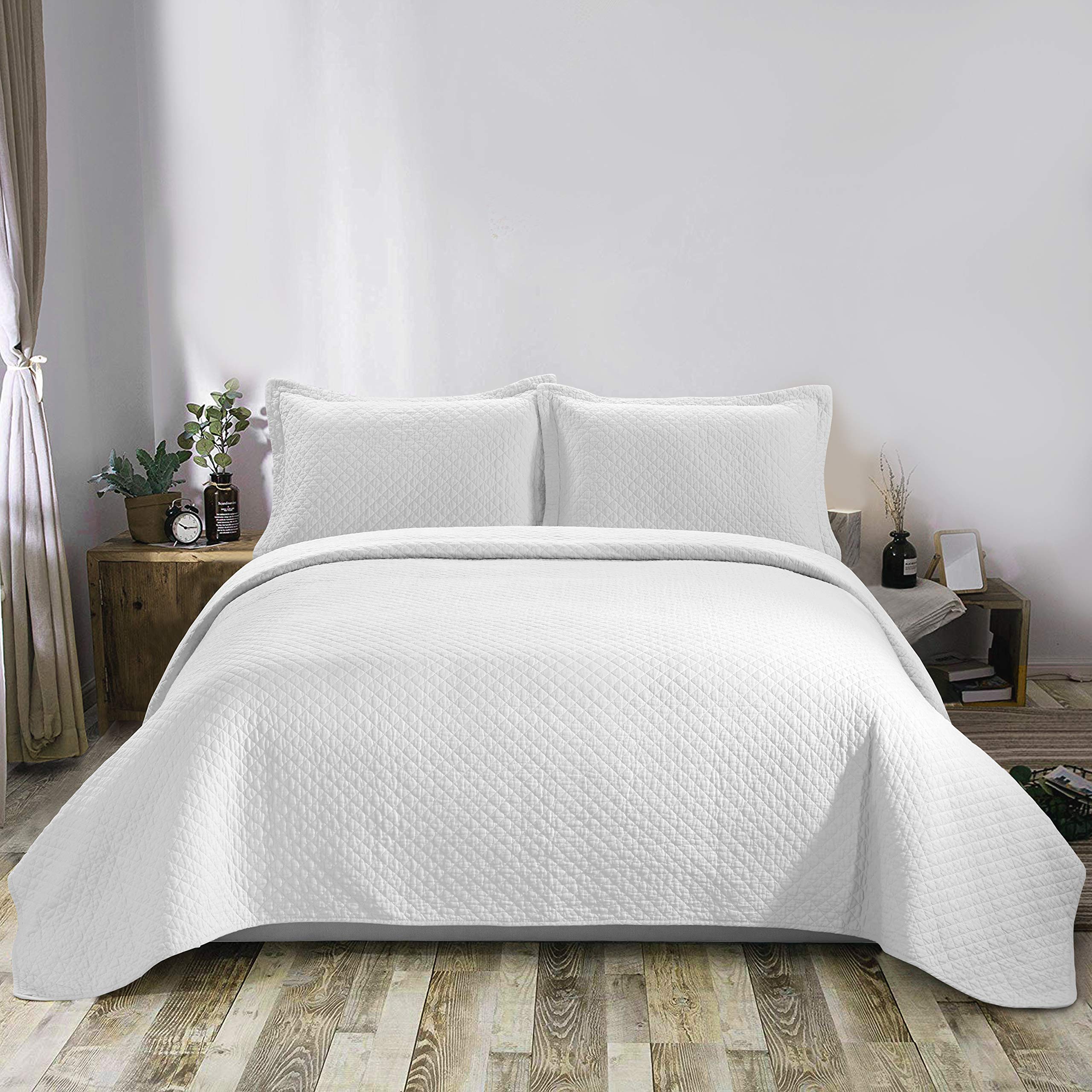 Avon Vintage Washed White Cotton Quilt Set - Queen Size